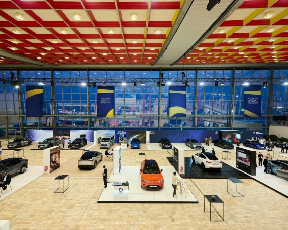 Automotive e-Motion Summit by Febiac 2024 | Skyhall Brussels Airport | The Red Line Agency